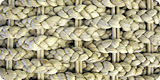 日本名ホテイアオイ。淡水に繁殖する水草を乾燥させて編みこんだ物